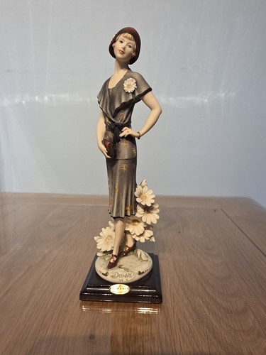 Capodimonte figurine daisy - capodimonte,